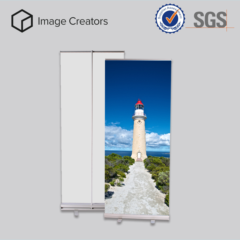 Grundläggande ekonomi Roll Up-banner i aluminium